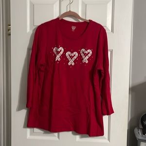 Excellent Condition red with candy canes Christmas T Shirt